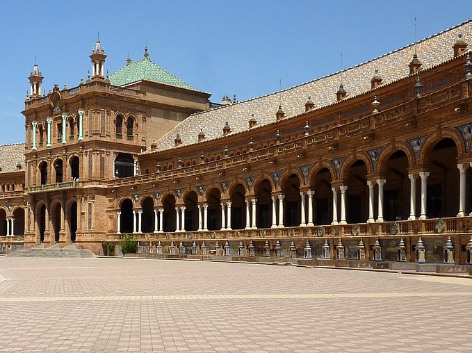 Theed senate building.