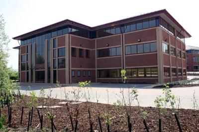 D.T. Defence.- Exterior,